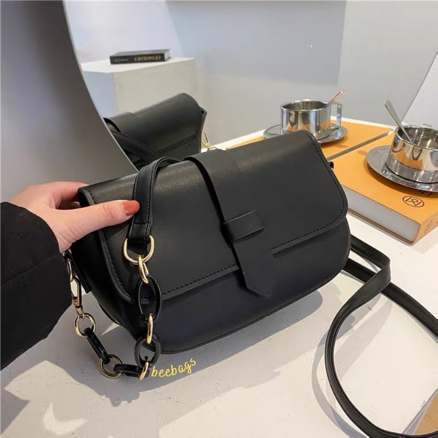 Túi Đeo Chéo Nữ Phối Dây Xích Màu Xanh, Vàng, Trắng, Đen Đơn Giản | TX29 | Túi Da Nữ Phong Cách Hàn Quốc Dễ Phối Đồ