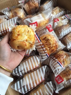 Bánh sốt ruốc: 7k/cái