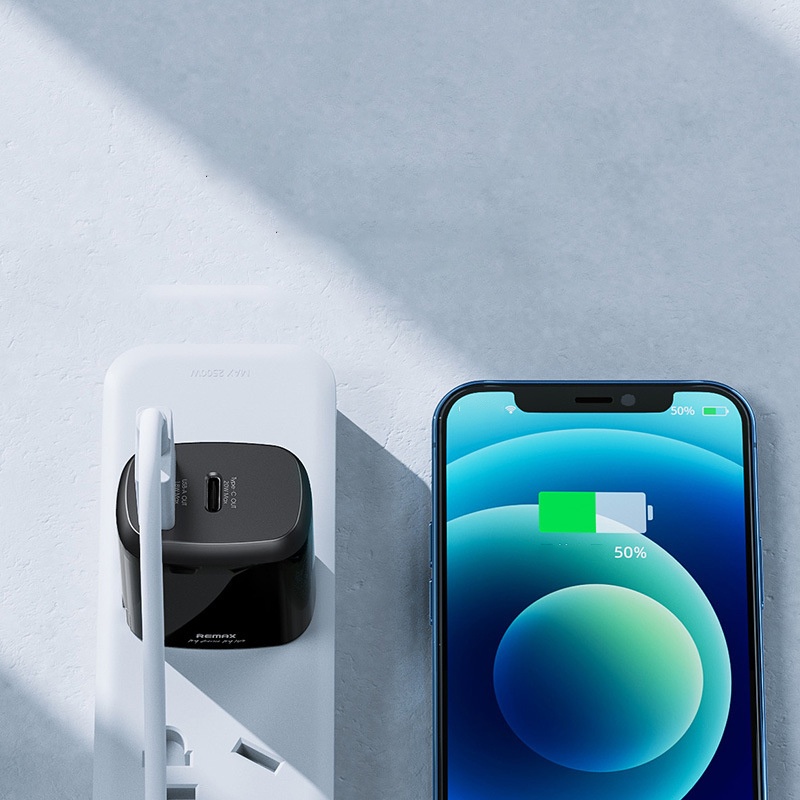 Củ Sạc Điện Thoại Remax RP-U2 Sạc Nhanh 20W Tích Hợp 2 Cổng Sạc Nhanh PD Type C + USB Thiết Kế Nhỏ Gọn