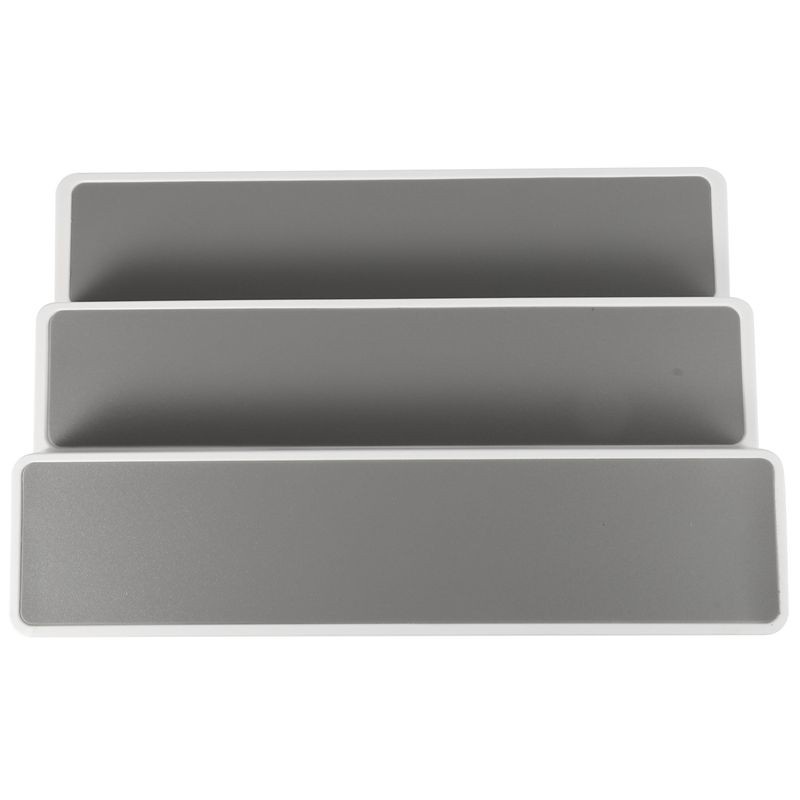 Kệ trưng bày nước hoa/ mỹ phẩm thiết kế hình bậc thang
