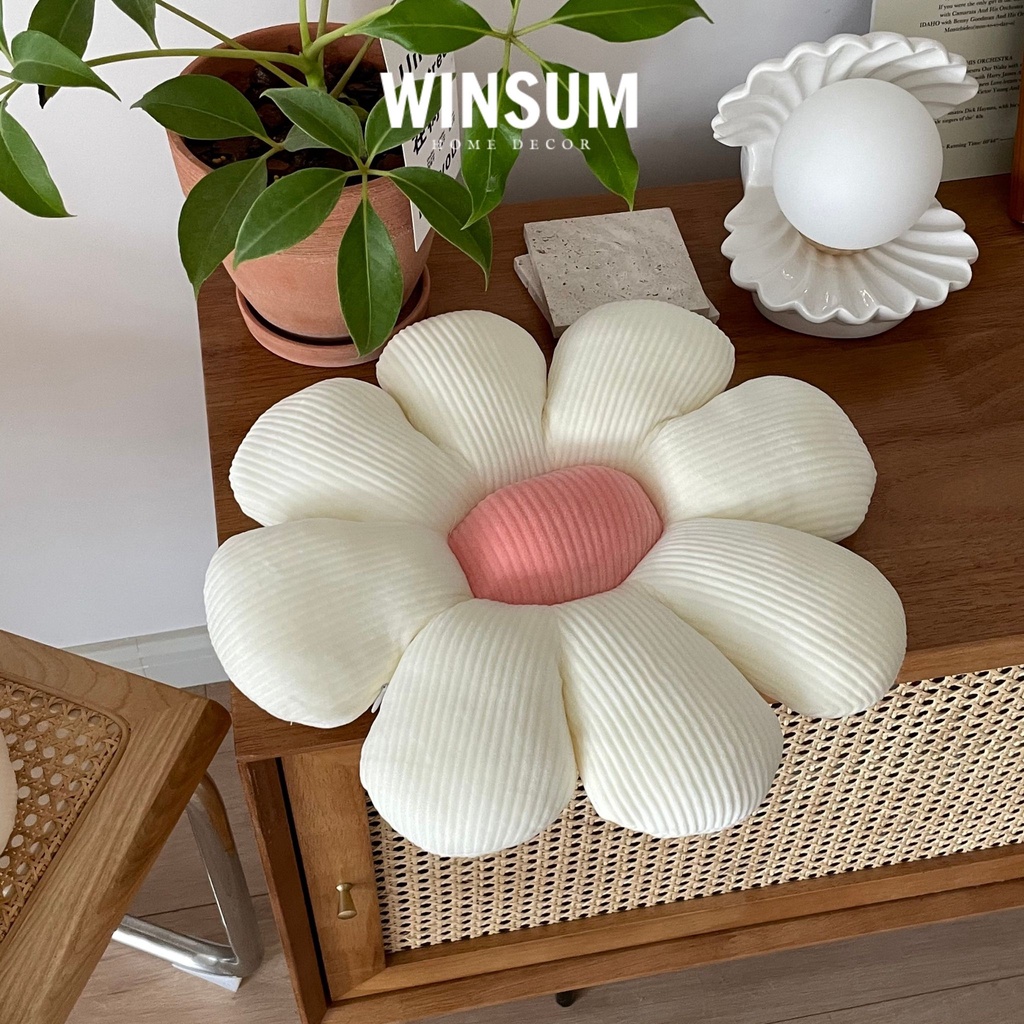 Gối hình hoa cúc lót bông vải mềm mịn, trang trí ghế sofa phong cách Bắc Âu - winsum.decor