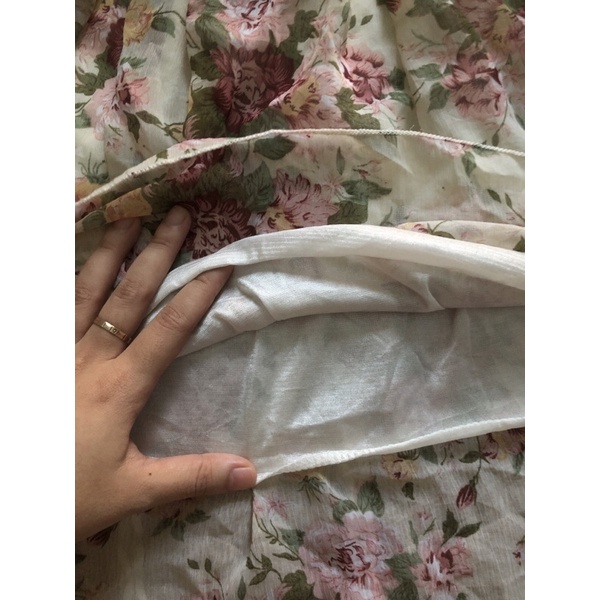 Pass đầm hoa dáng ống SK03e