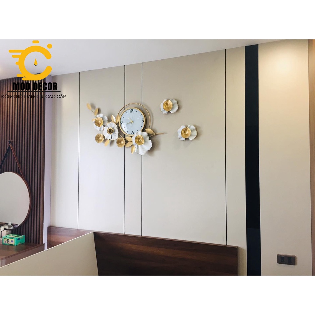 Đồng Hồ Treo Tường Trang Trí decor cành hoa mai sang trọng 2106X