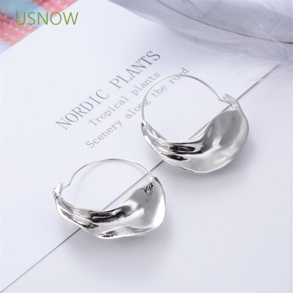 Khuyên Tai Nữ Trang Tạo Hình Độc Đáo