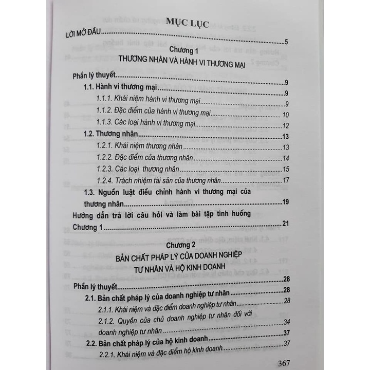 Sách Hướng Dẫn Môn Học Luật Thương Mại Tập 1