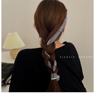 Khăn lụa choàng cổ phong cách retro dành cho nữ