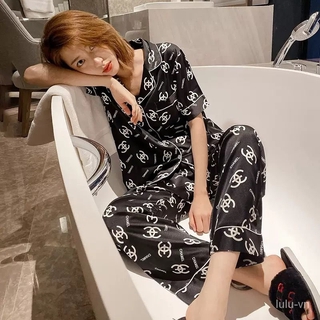 Bộ Đồ Ngủ Lụa Bóng Thời Trang Cho Nữ