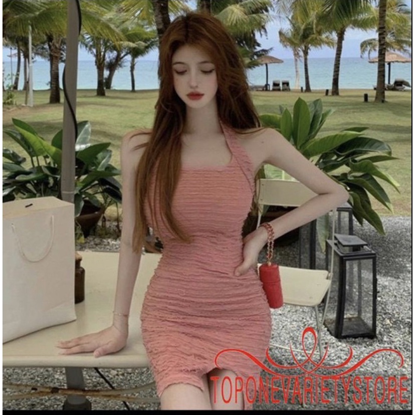 Đầm yếm xốp ôm body hở lưng xẻ tà trơn cực xinh , chất thun xốp mềm mịn ly