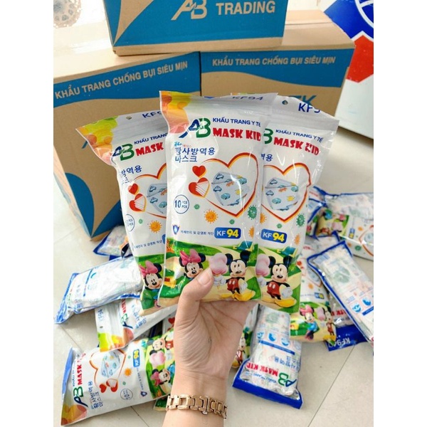 SET 10 CHIẾC KHẨU TRANG KF 94 cho BÉ YÊU công nghệ HÀN QUỐC, thoải mái dễ chịu khi sử dụng