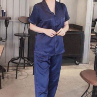 Satin trơn cỗ vest sieu sang