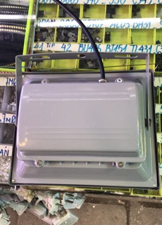 Đèn pha led 30w