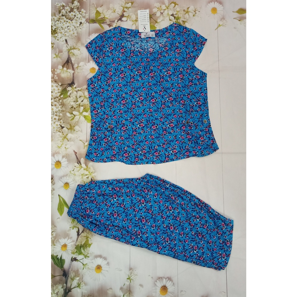 Bộ đồ mặc nhà Vicci quần lửng nhiều họa tiết