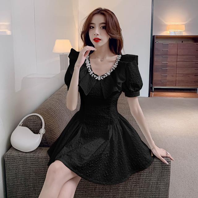 SẴN S Đầm tay ngắn dáng xoè chất xốp sang chảnh ,vay cộc tay bồng cổ đính đá tiêu thư,váy cổ bèo chiết eo
