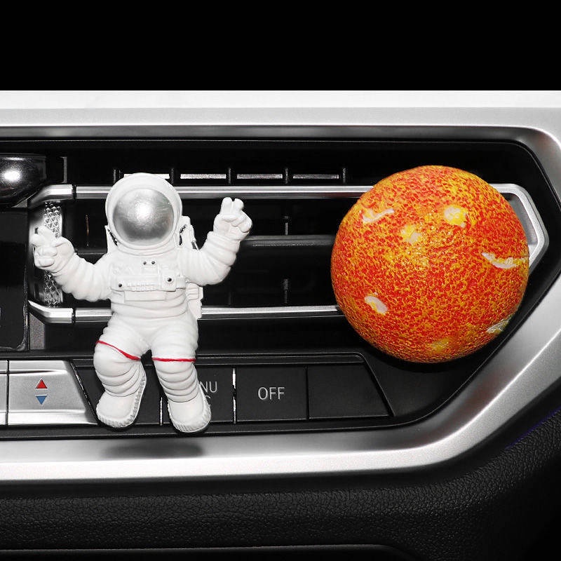 Car Aromatherapy Perfume Creative Air Conditioning Air Outlet Perfume Clip Outer Space Astronauts Cartoon Long-Lasting Light Perfume Deodorant Auto department store supplies