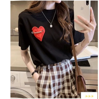 Áo thun basic tim đỏ ❤️ cài kim băng