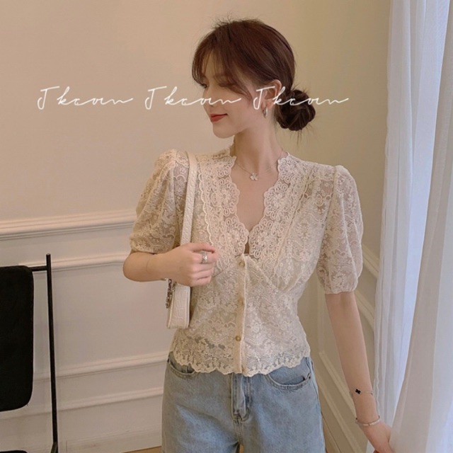 Áo sơ mi ren kiểu cổ V thanh lịch - Hàng có sẵn