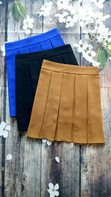 Chân váy xếp ly