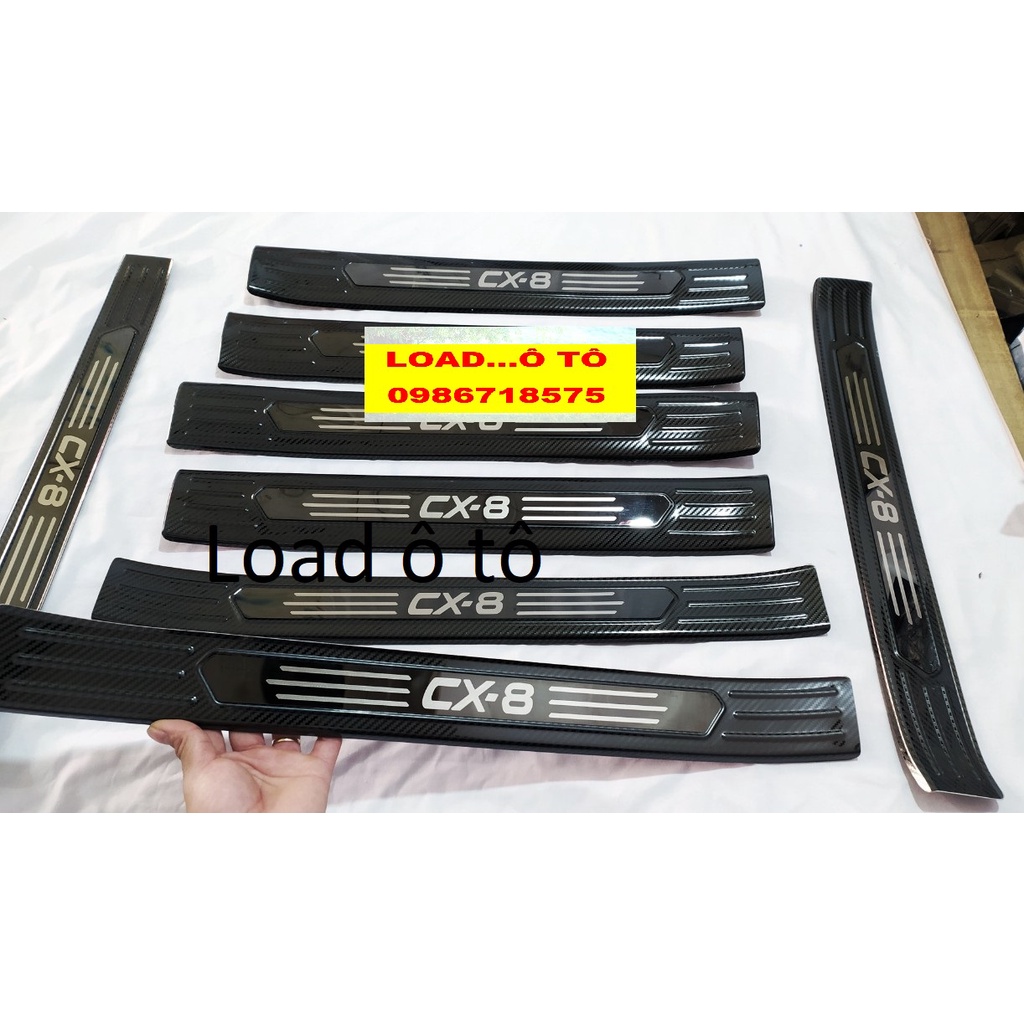 Ốp Bậc Cửa, Nẹp Bước Chân Trong Ngoài Xe Mazda CX8 2022-2019 Vân Carbon Cao Cấp