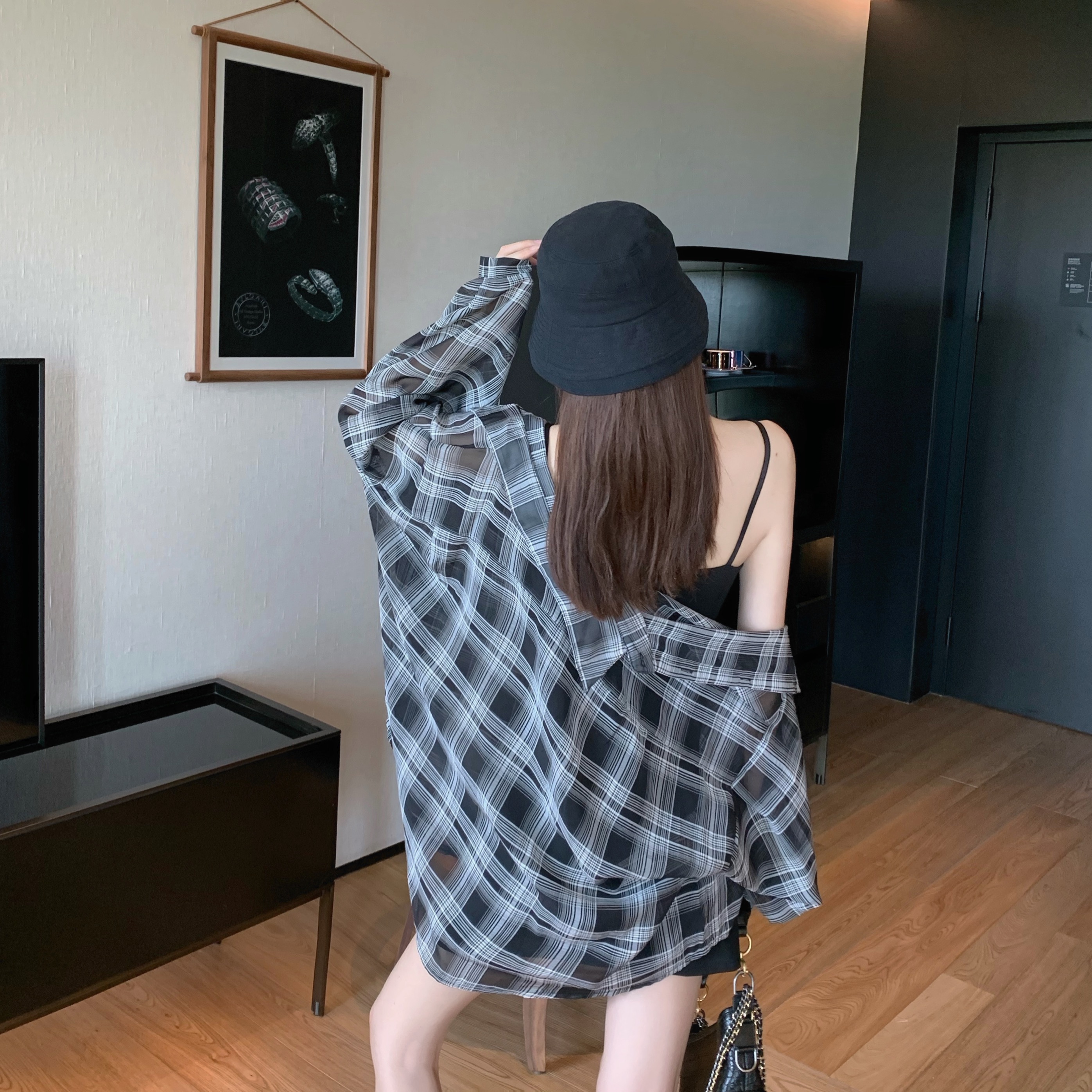 Set Áo Sơ Mi Ca Rô Dài Tay + Đầm Yếm Thời Trang Nữ | BigBuy360 - bigbuy360.vn