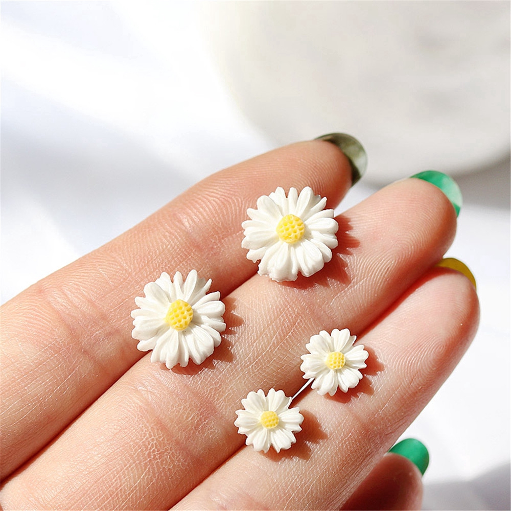 Khuyên tai hình hoa cúc thời trang hè trẻ trung năng động cho nữ