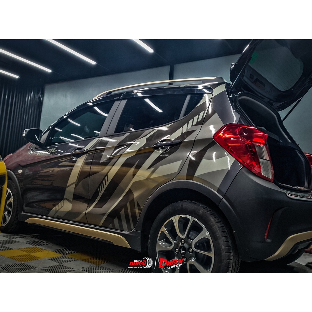 Tem xe Fadil màu xám