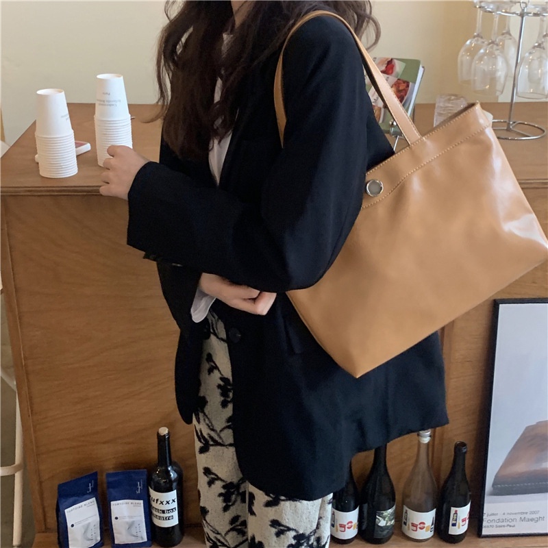 Túi Đeo Vai Cỡ Lớn Bằng Da Bóng Phong Cách retro Thời Trang Cho Nữ