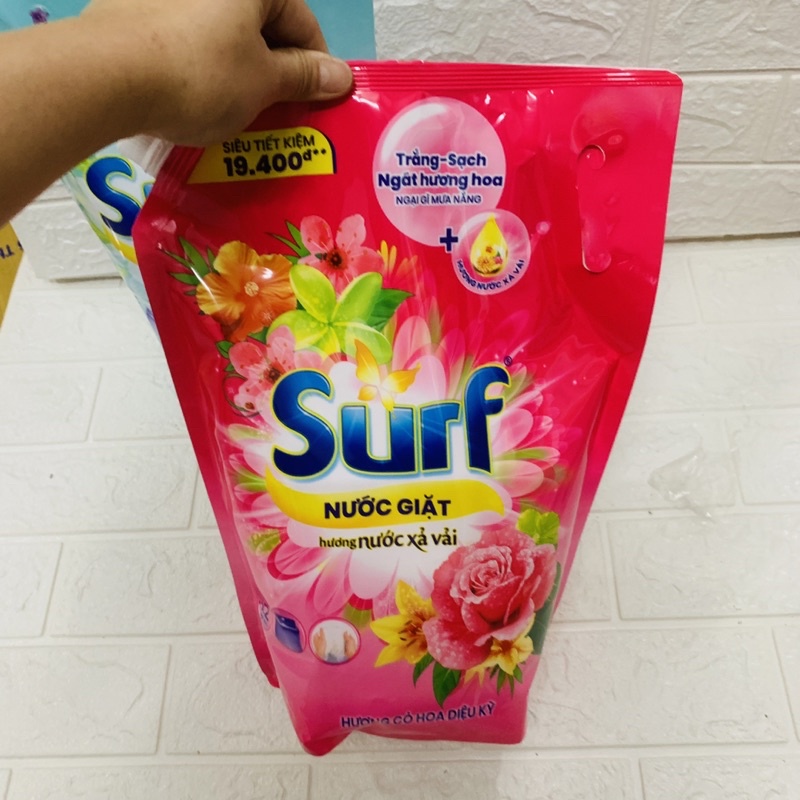 MNước Giặt Surf Túi 3,5-3,8Kg Hương Hoa Cỏ/Sương Mai