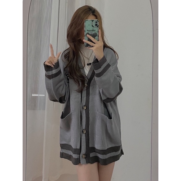 Cardigan hình gấu form rộng rãi | BigBuy360 - bigbuy360.vn