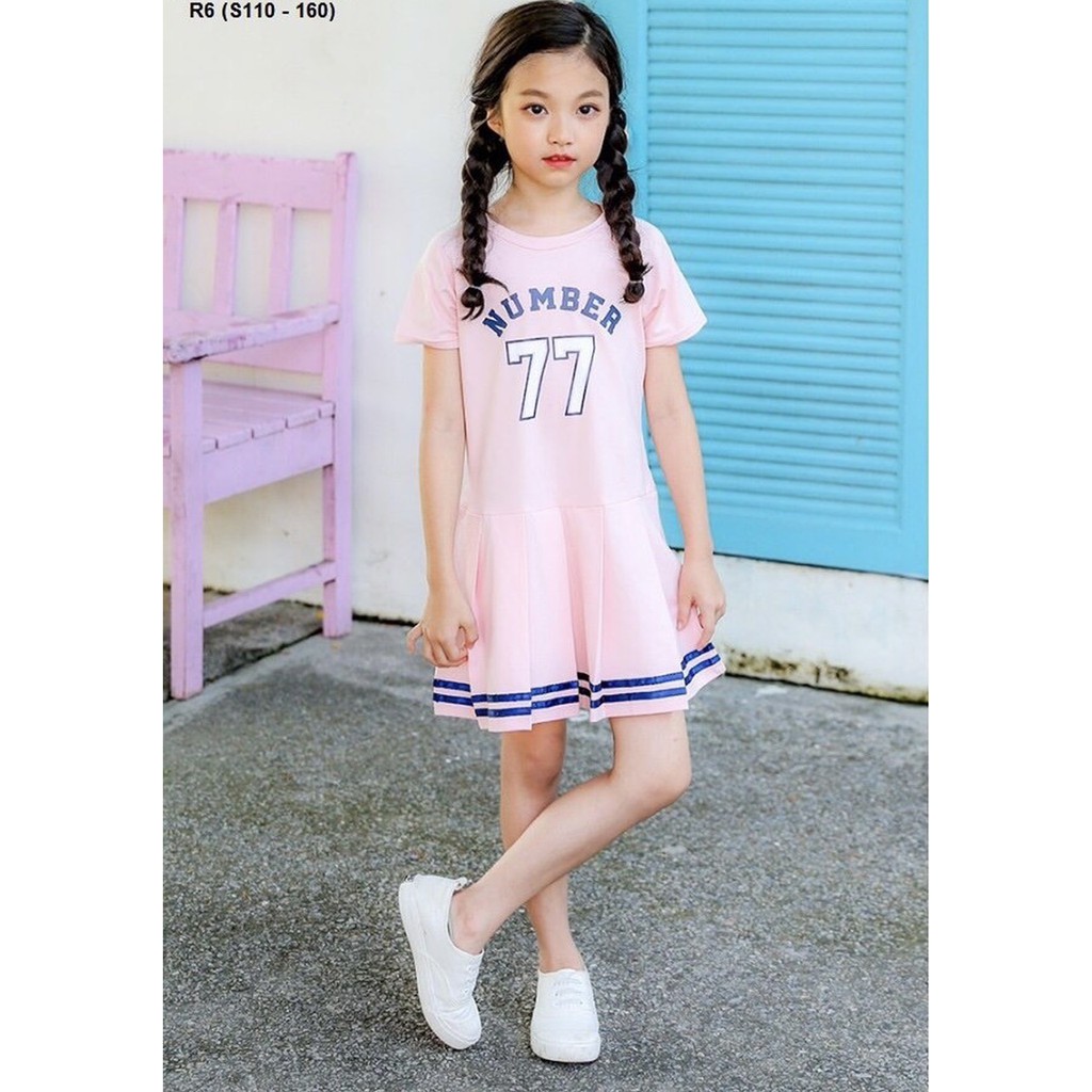 Mẫu đầm phong cách đơn giản năng động cho gái yêu