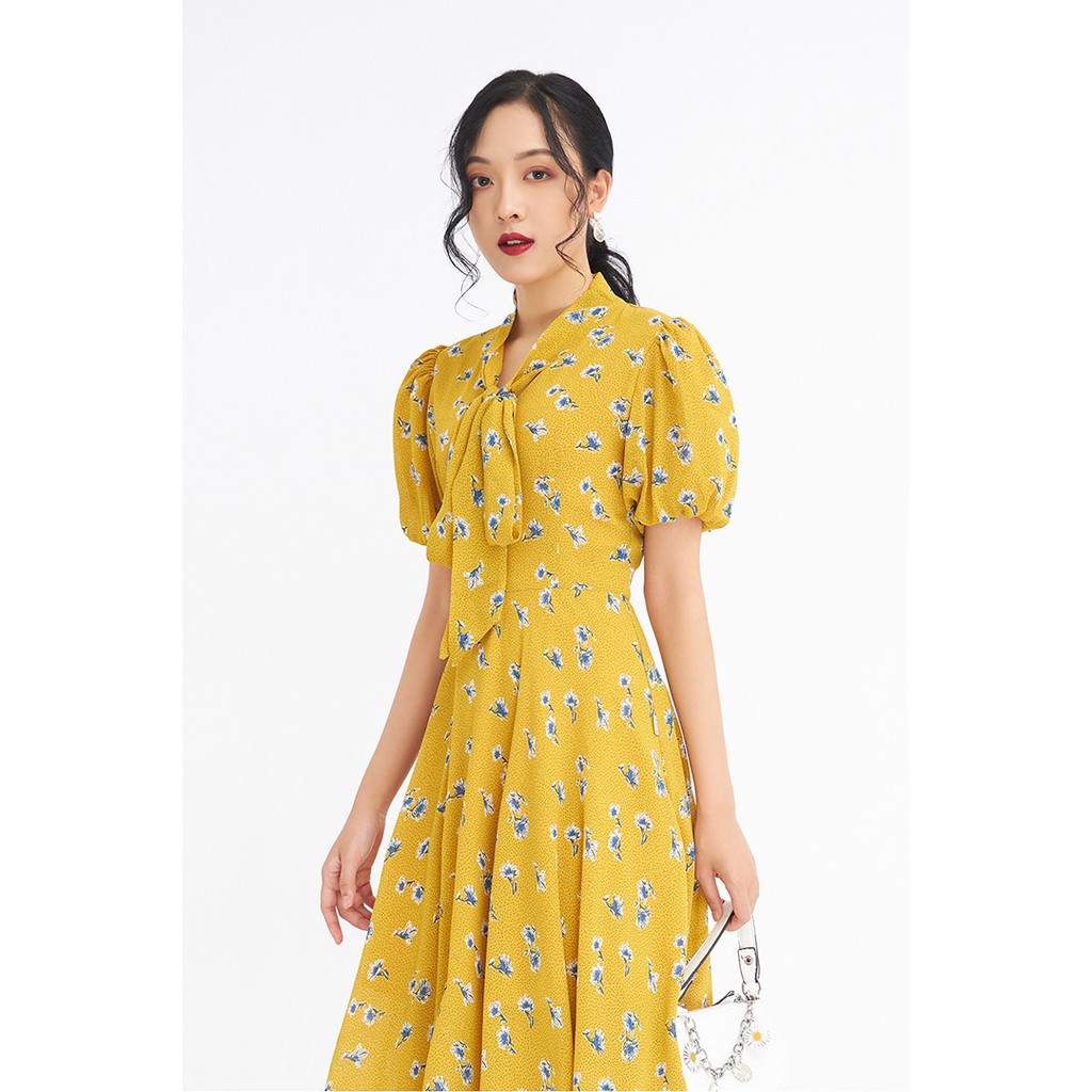 [Mã WABR0101 giảm 10% đơn 99K] Đầm ngắn tay bồng nơ cổ - 20Again - DDA0947 | BigBuy360 - bigbuy360.vn