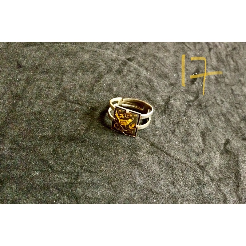 Nhẫn hợp kim màu