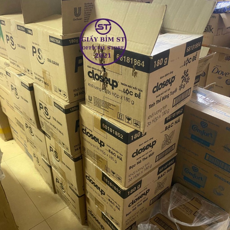 Kem đánh răng Closeup hộp tuýp 180g bạc hà, trà xanh thơm mát bất tận