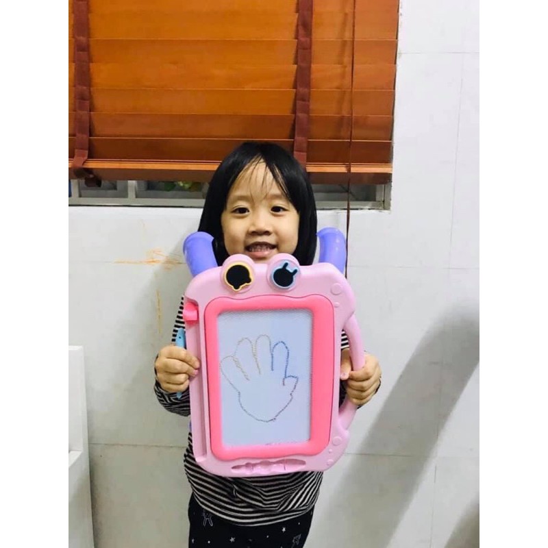 BẢNG VẼ TỪ TÍNH, BẢNG VIẾT CÓ CHÂN NGỒI CHO BÉ TRAI VÀ GÁI