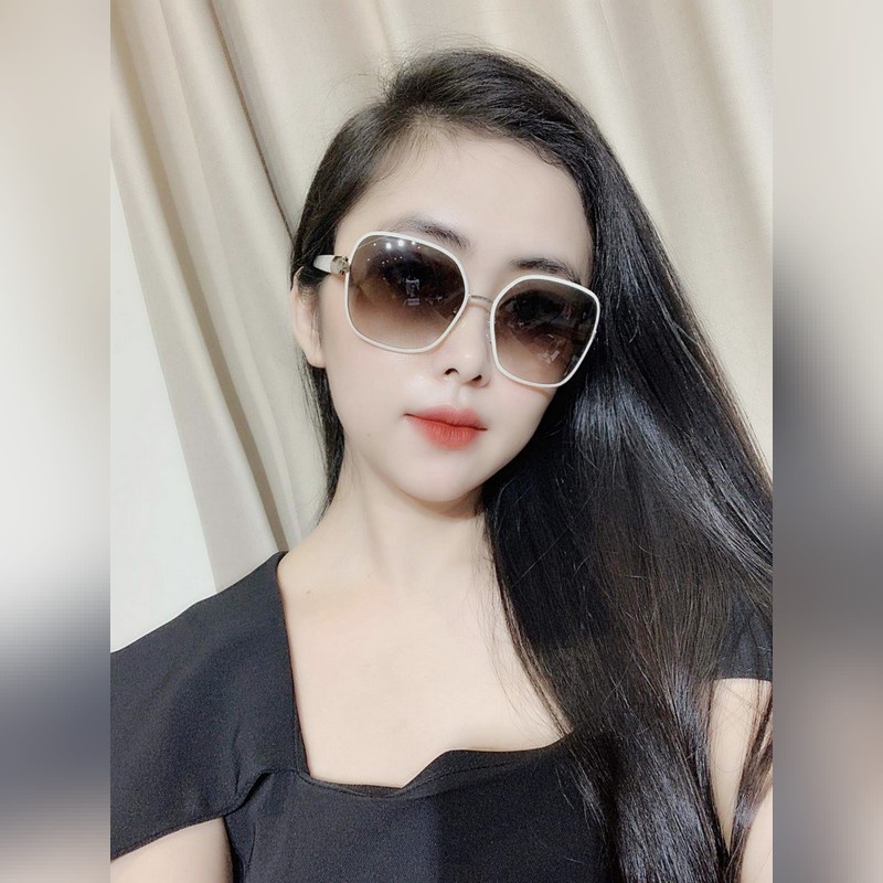 Kính Mát Salvatore Ferragamo SF150S 721 Light Gold viền gọng trắng