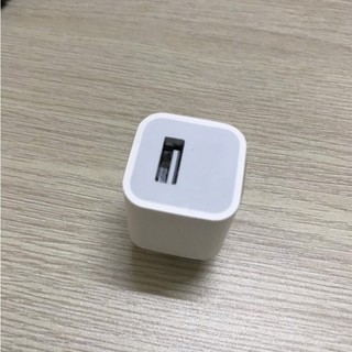 Củ sạc iphone 5.0V-1.0A - bảo hành 6 tháng 1 đổi 1