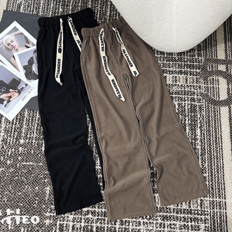 Quần tăm dây chữ