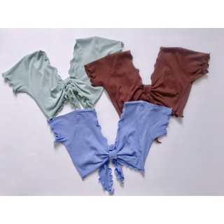 Áo thun crop top cuốn biên cổ V