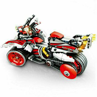 Xe lắp ráp mô hình xe đua thể thao