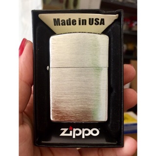 Zippo USA bạc xước