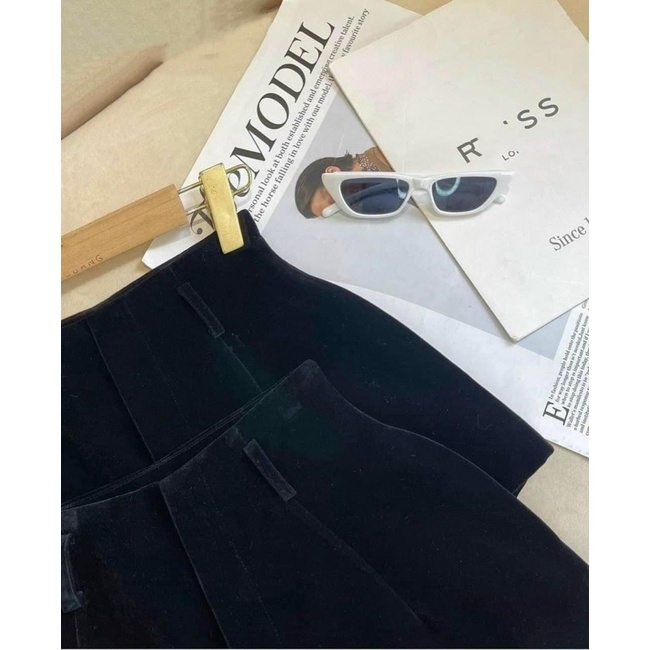 Quần sooc nhung tôn dáng siêu xinh