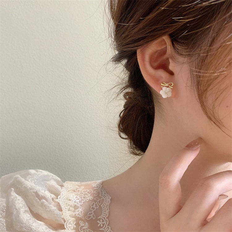 Bông Tai Mạ Bạc 925 Hình Nơ / Bông Hoa / Vỏ Sò Thời Trang Xinh Xắn Cho Nữ