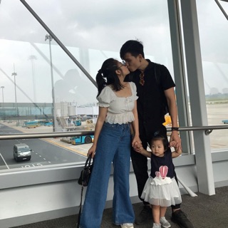 Áo crop cổ vuông