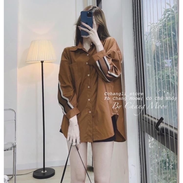 Áo Sơ Mi Nâu Form Thụng Kiểu Dáng Unisex Phối Viền Chữ Siêu Hot 2022