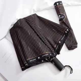 Ô PIERRE CARDIN
