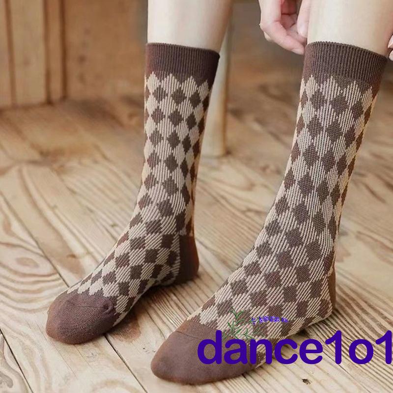 Vớ dệt kim cổ cao in họa tiết hoạt hình dễ thương giữ ấm cho nữ