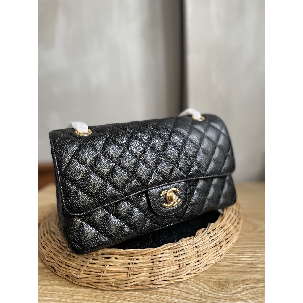 Túi Classic da hạt nắp gập khóa vàng màu đen size 26cm