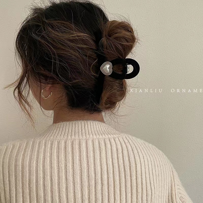 Kẹp Tóc Nhung Đen Đính Ngọc Trai Thời Trang Thu Đông Cho Nữ