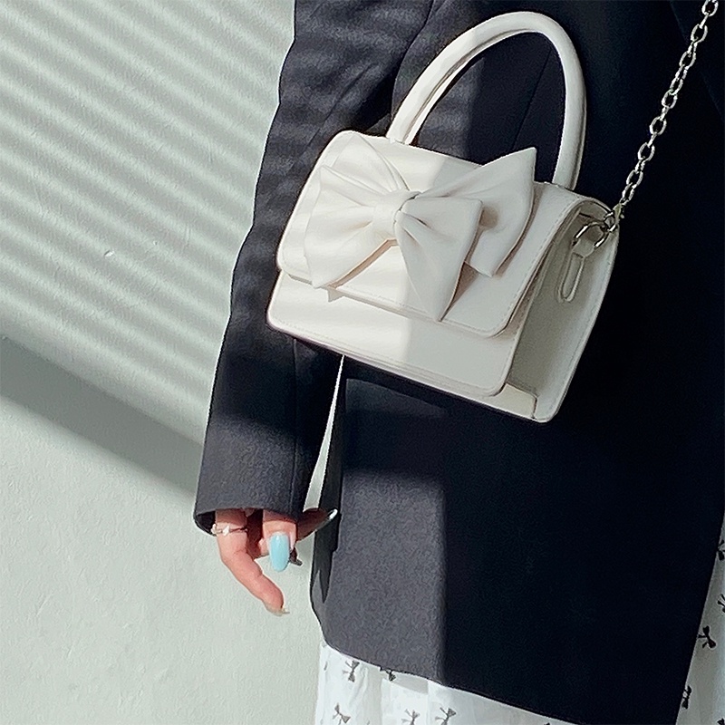 Túi Đeo Chéo Hình Vuông Nhỏ Đính Nơ Phối Dây Đeo Sợi Xích Thời Trang Cho Nữ