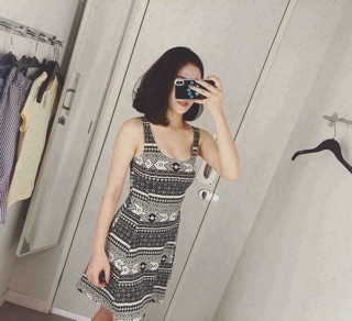Sẵn Váy hm auth sale
