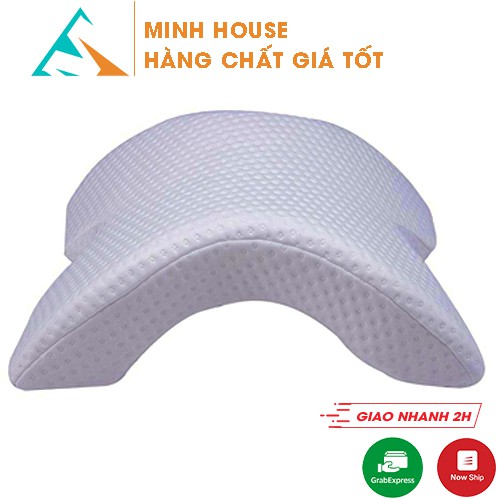 Gối ngủ luồn tay chống mỏi tê tay Minh House